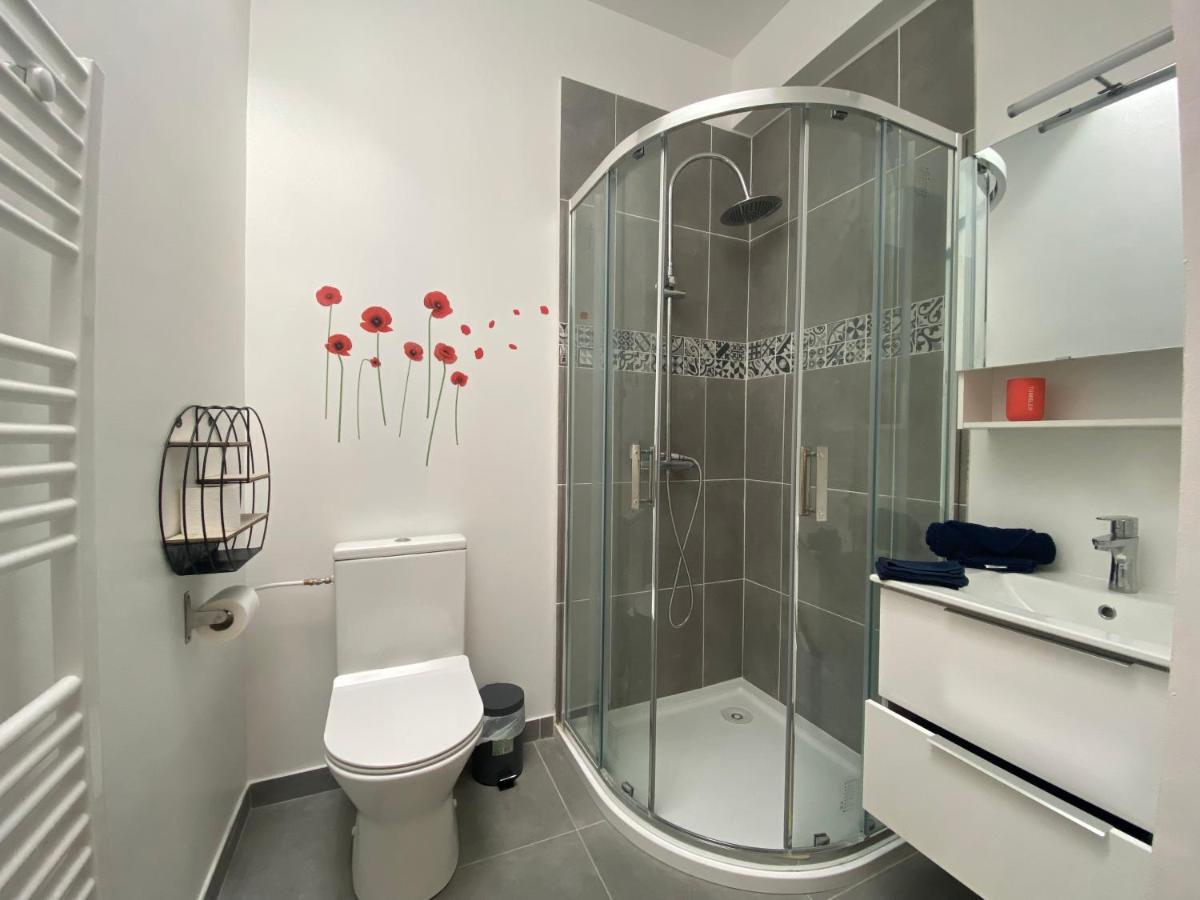 La Maison D'Angelique - Colocation Hoteliere A 150M Gare Tgv- Grande Cuisine Equipee & Salon - Fibre - Netflix Niort Zewnętrze zdjęcie