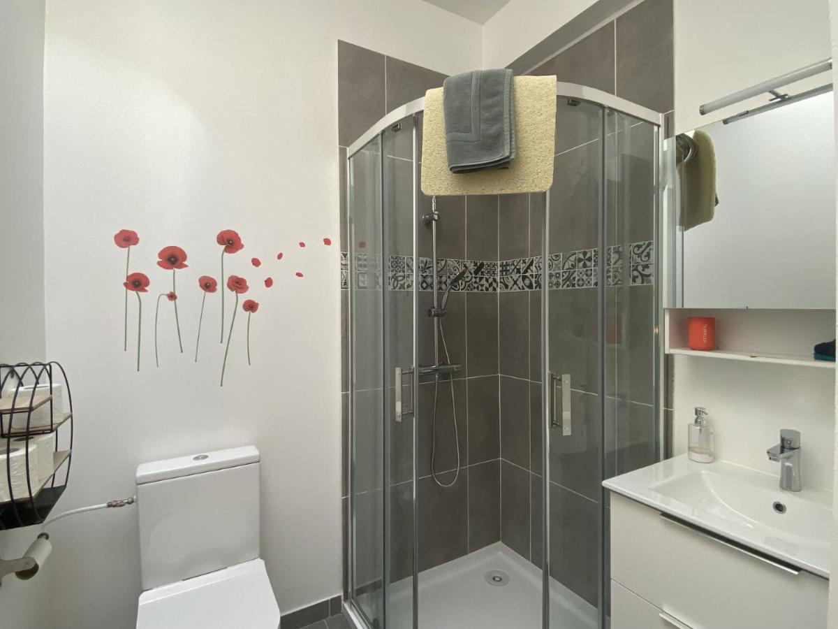La Maison D'Angelique - Colocation Hoteliere A 150M Gare Tgv- Grande Cuisine Equipee & Salon - Fibre - Netflix Niort Zewnętrze zdjęcie