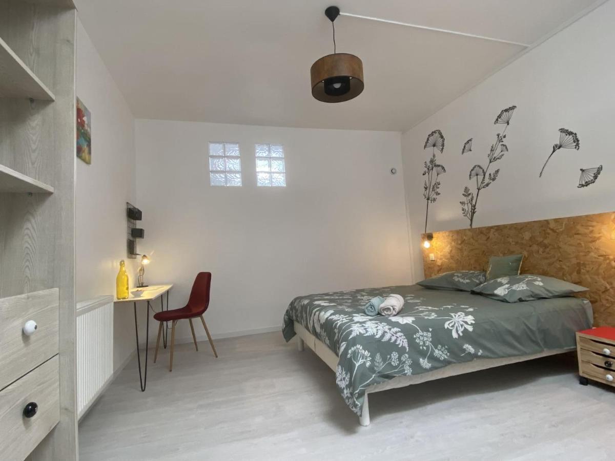 La Maison D'Angelique - Colocation Hoteliere A 150M Gare Tgv- Grande Cuisine Equipee & Salon - Fibre - Netflix Niort Zewnętrze zdjęcie