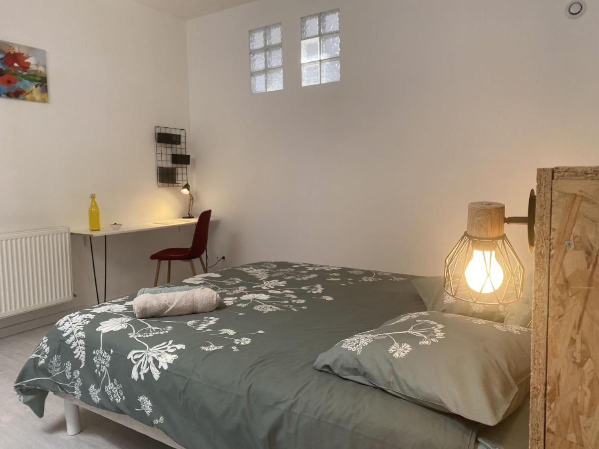 La Maison D'Angelique - Colocation Hoteliere A 150M Gare Tgv- Grande Cuisine Equipee & Salon - Fibre - Netflix Niort Zewnętrze zdjęcie